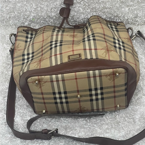 Burberry Beige/Brown Haymarket Check Canvas and Leather Drawstring Bucket Bag - Picture 9 of 15